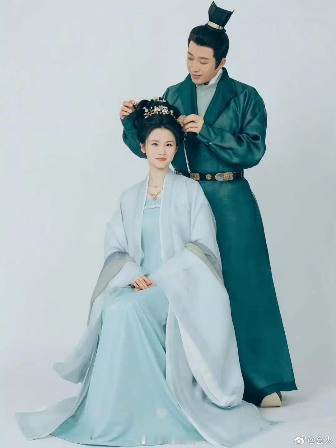 首先肯定是女演员工伤，然后就是把于正逼到亲自下场拍戏搞热度和话题，说明影视行业前