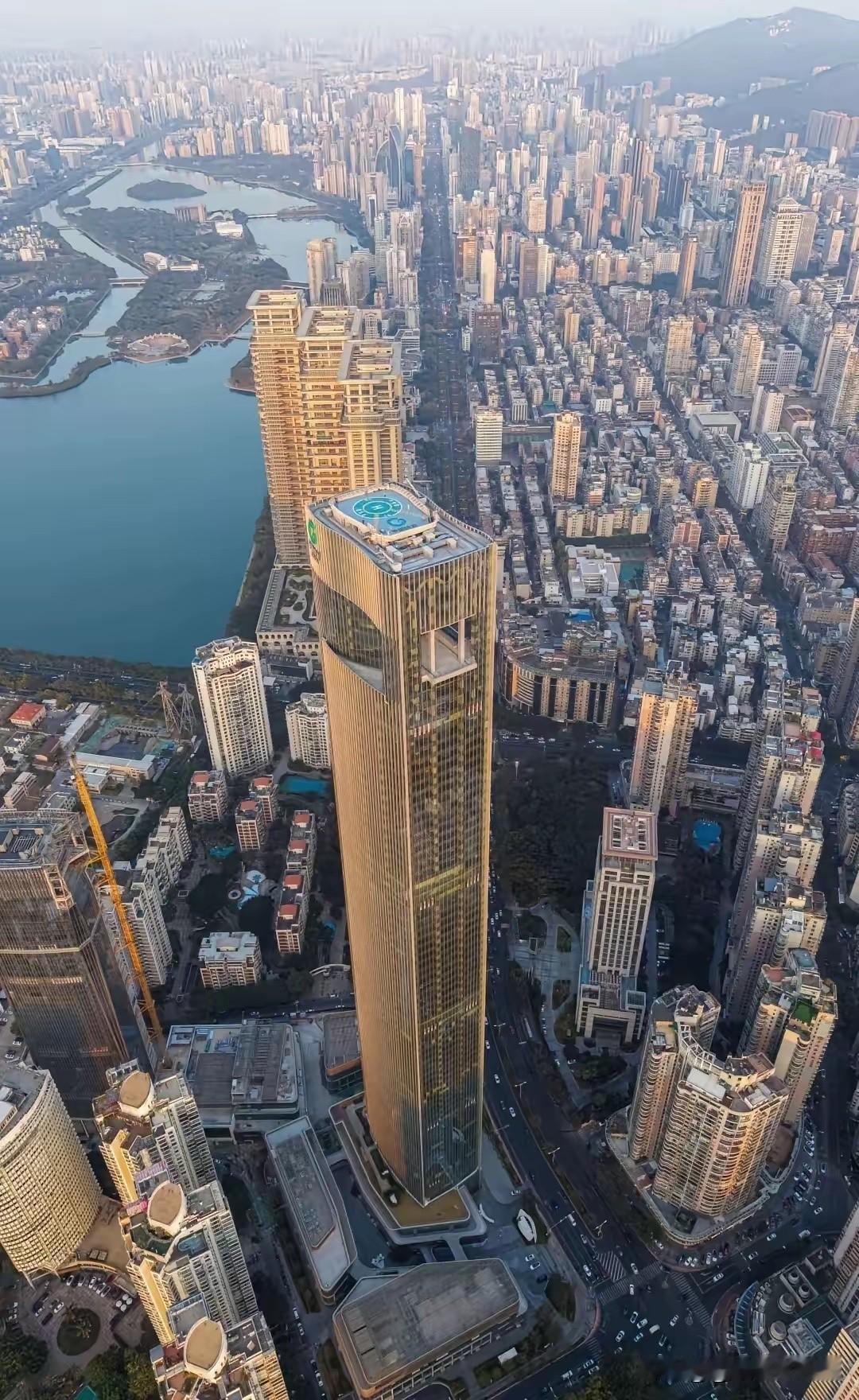 见多识广的朋友们，看看这是哪里。
