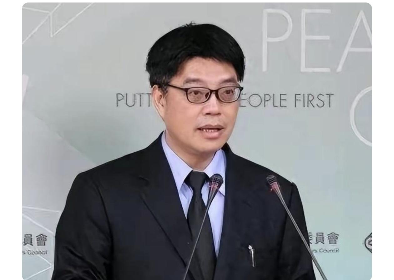 大陆刚刚送出10项惠台政策大礼包，国民党前主席郑丽文访陆接住了善意，结果民进党非