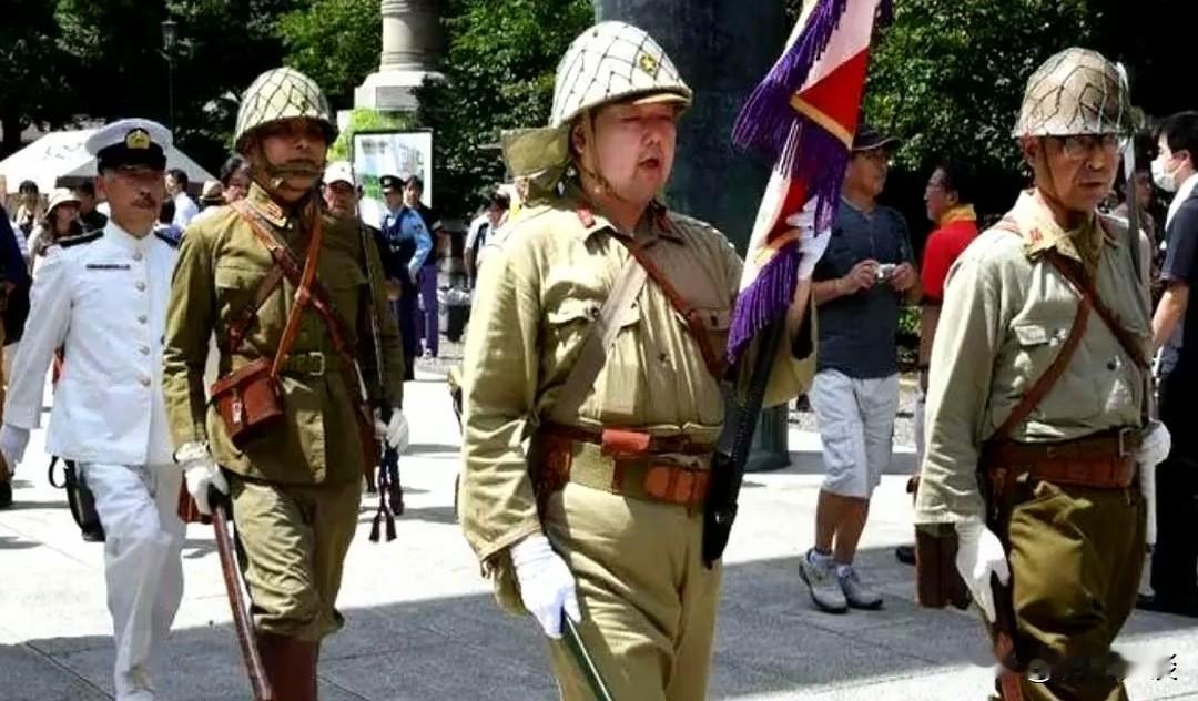 日本这个国家，要么被国外打服，否则时刻在考虑征服外国，开疆拓土，突破海岛限制，且