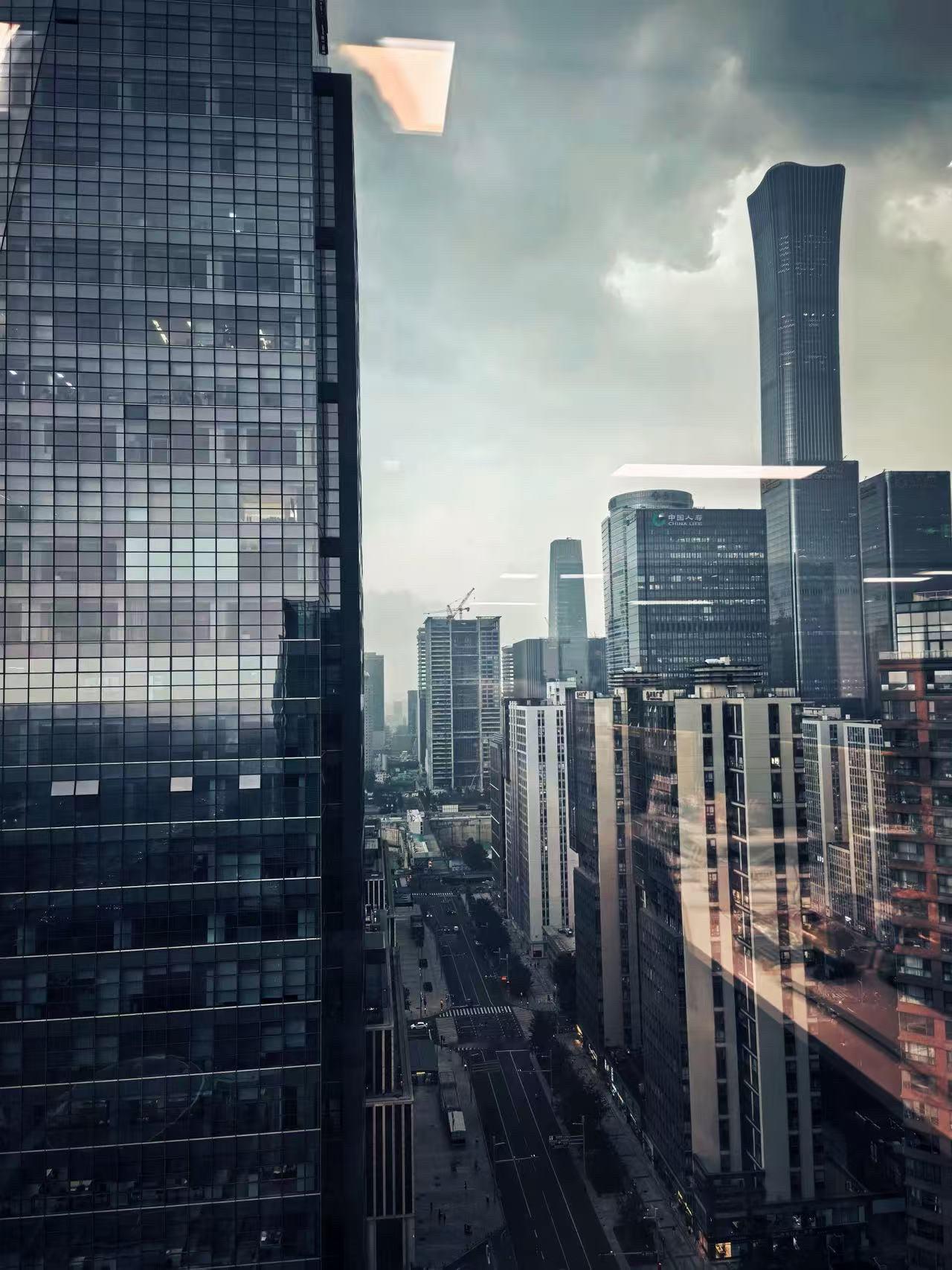感受北京的繁华
是要付出代价的