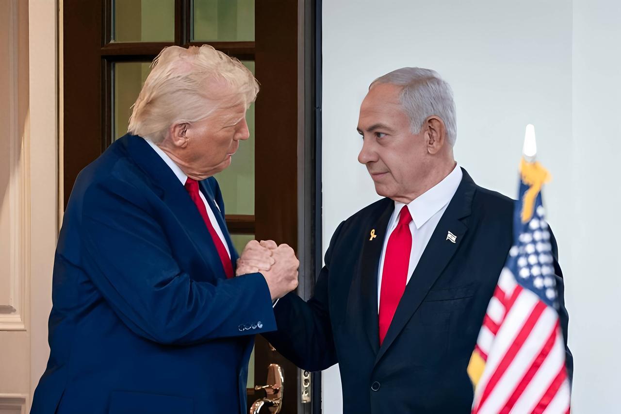 [太阳]中方还是晚了一步，刚发五点倡议，阿联酋或将出兵，特朗普倒计时。
 
最近