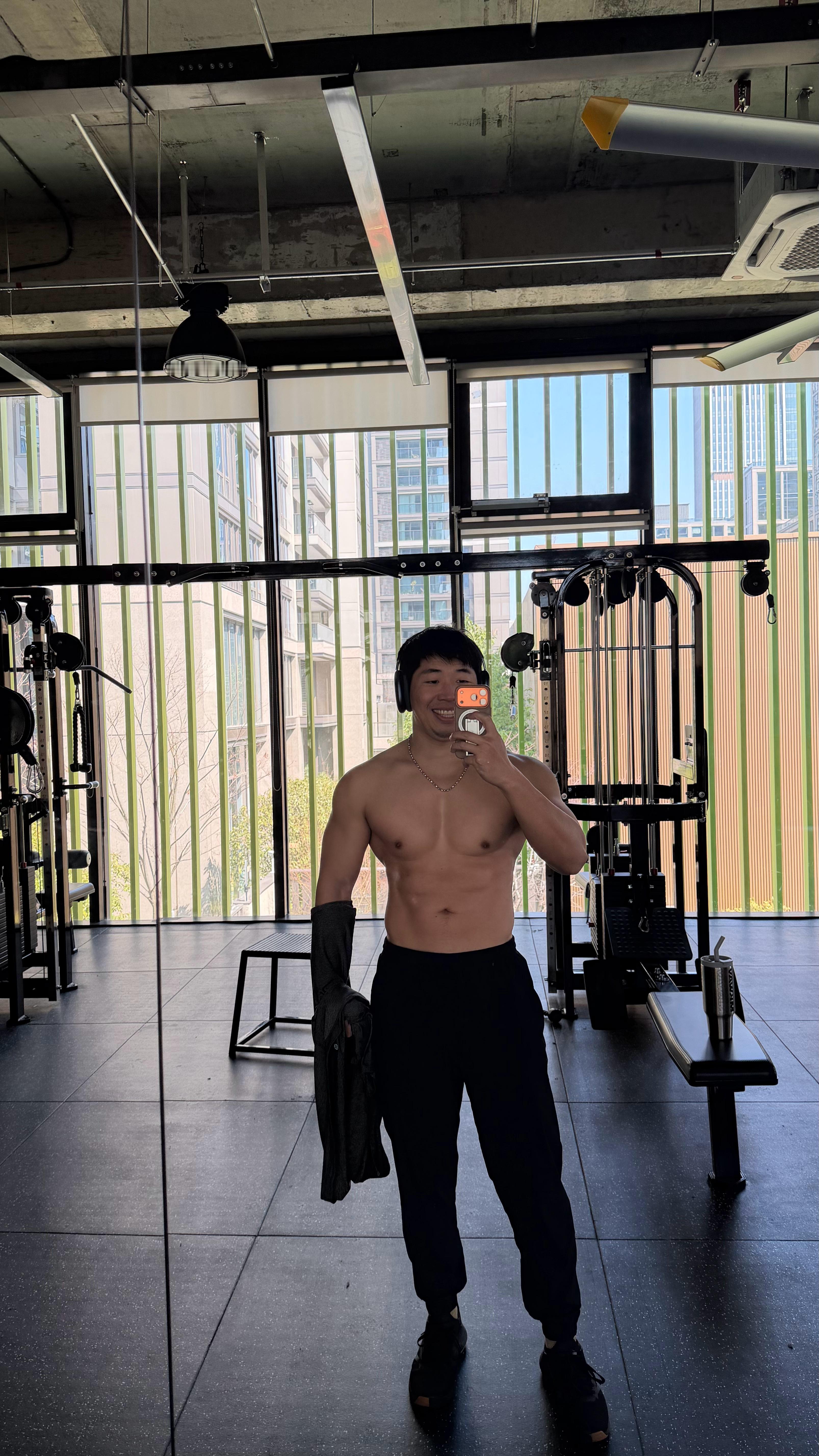 新年第一练！新的一年祝大家掉的都是脂肪，长的全是肌肉！ 