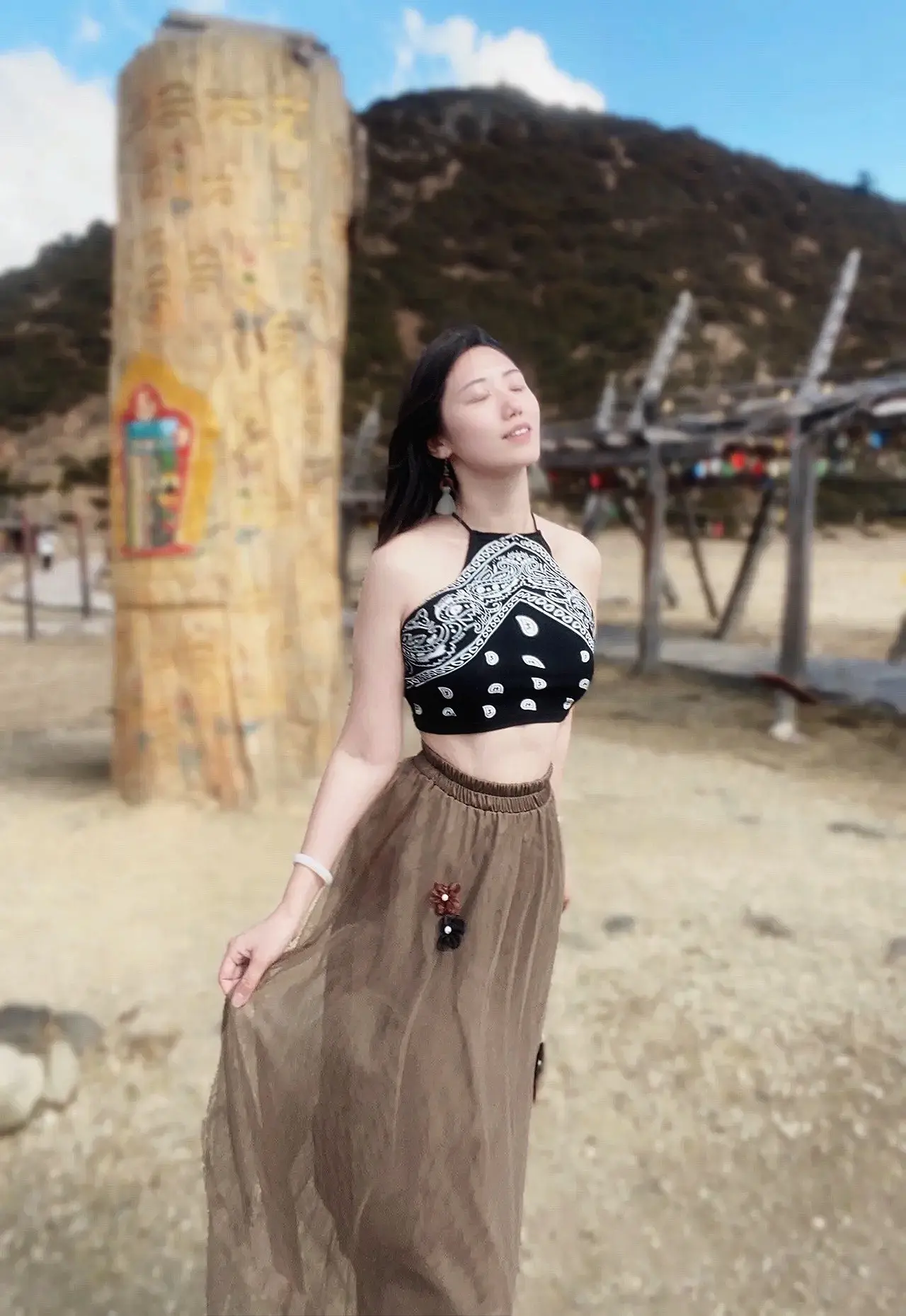 生命几许 遵从自己 无惧得失 自由到底 一切都是成长，包括热泪盈眶