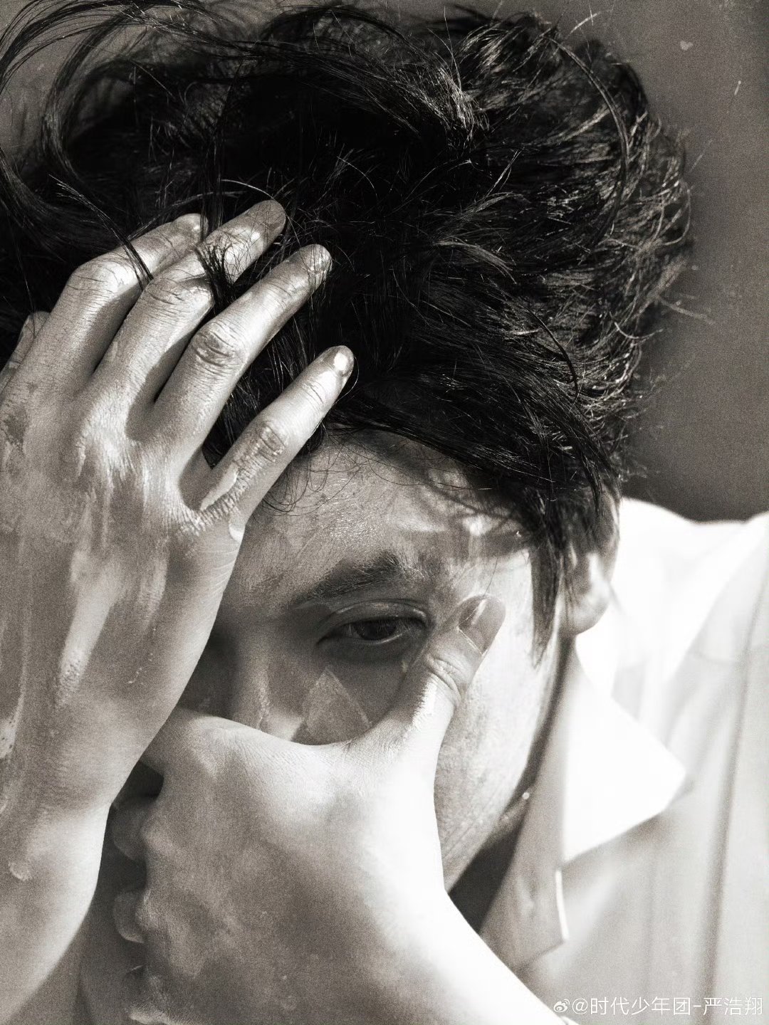 严浩翔换新专头像严浩翔换新歌头像 帅哉帅哉这个fly太是那个了！！ 