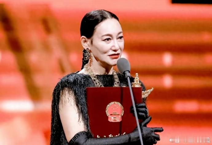 点进去之前还想说演技派居然就给这么点片酬吗？结果是5万/天啊打扰了 