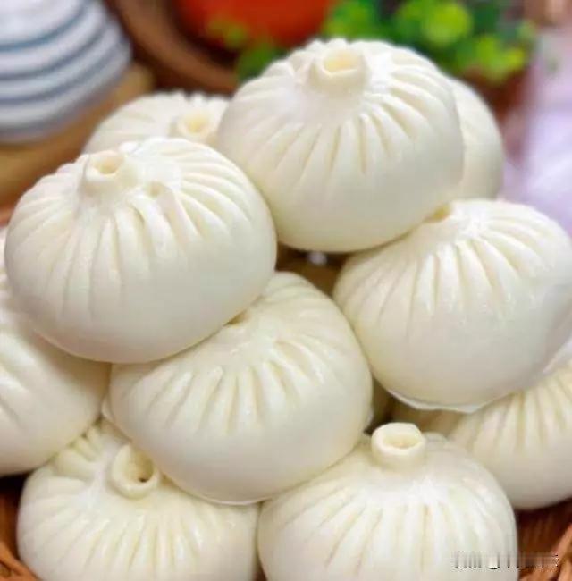 每天早上吃的包子，可能藏着致命隐患！“毒包子”屡禁不止，黑心商家为省成本，竟在面