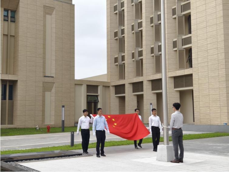 别再盯着刚果（金）的金矿了，现在的刚东地区，保命比发财难得多！中国驻刚使馆这次亮