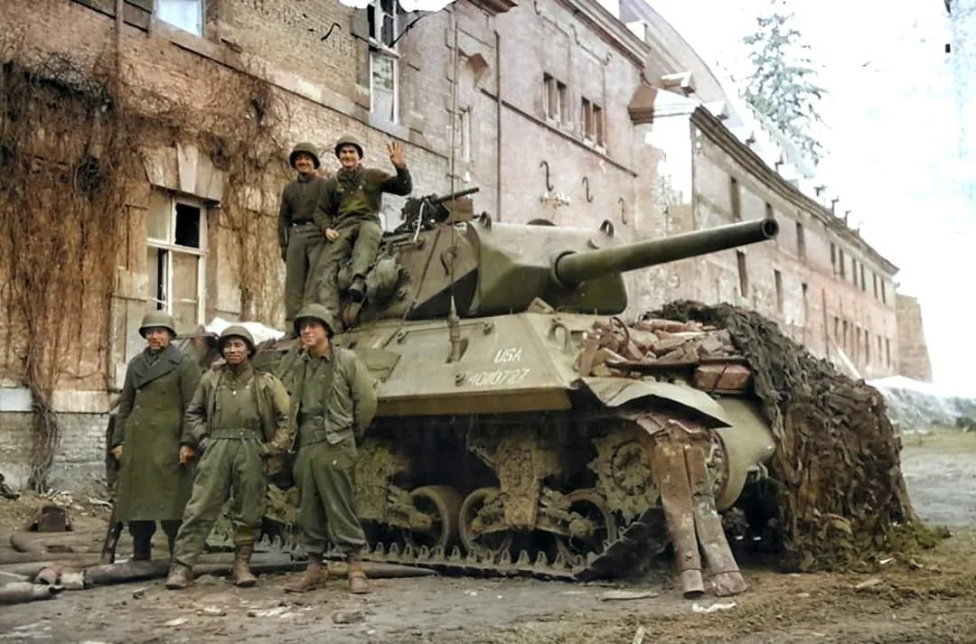 比利时的M10金刚狼，1944年。
