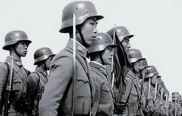 1949年，叛逃12年的红军师长方步舟带800人起义，司令员王建安不敢收，陈毅批
