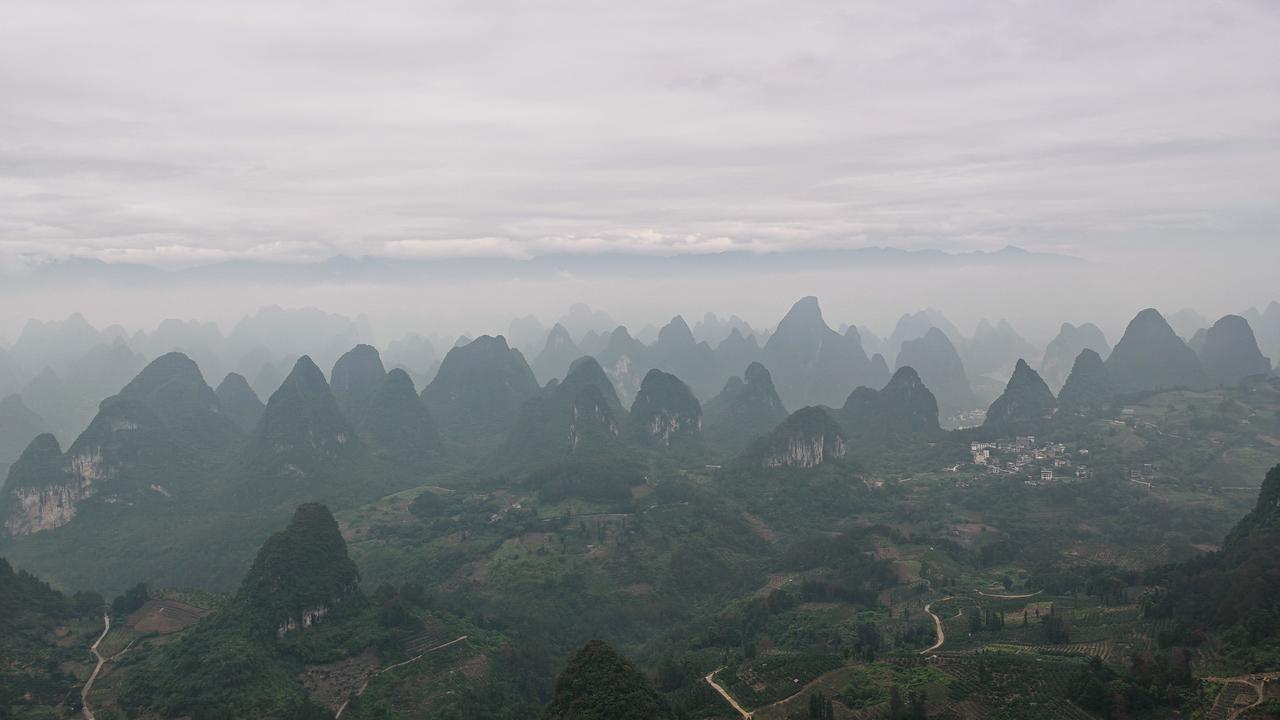 广西阳朔雨后的云雾像水墨画吗漓江水墨千里江山