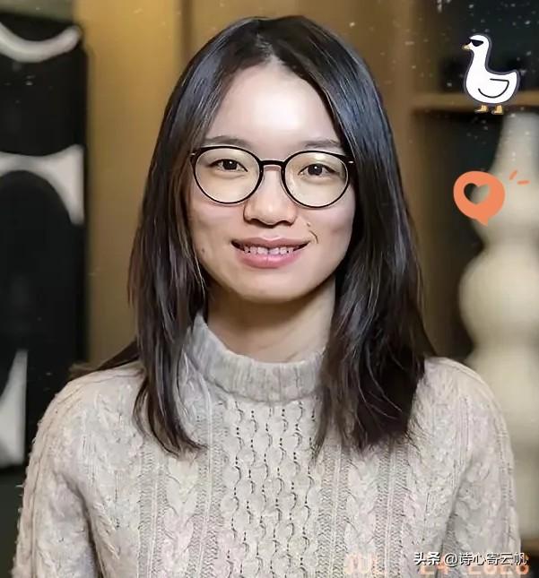 从王虹和邓煜接受采访时的表述来看，结合二人目前的任职状态，短期内全职回国执教的概