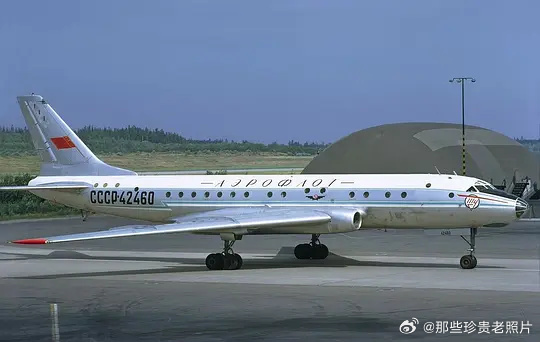 1972年，苏联TU-104客机。 
