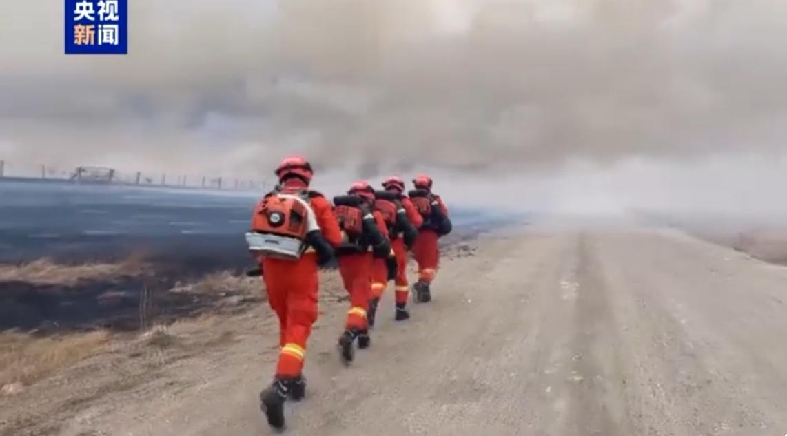 中蒙边境起火啦！150多人+183台“吹风机”4小时把火“按”住了

突发！4月