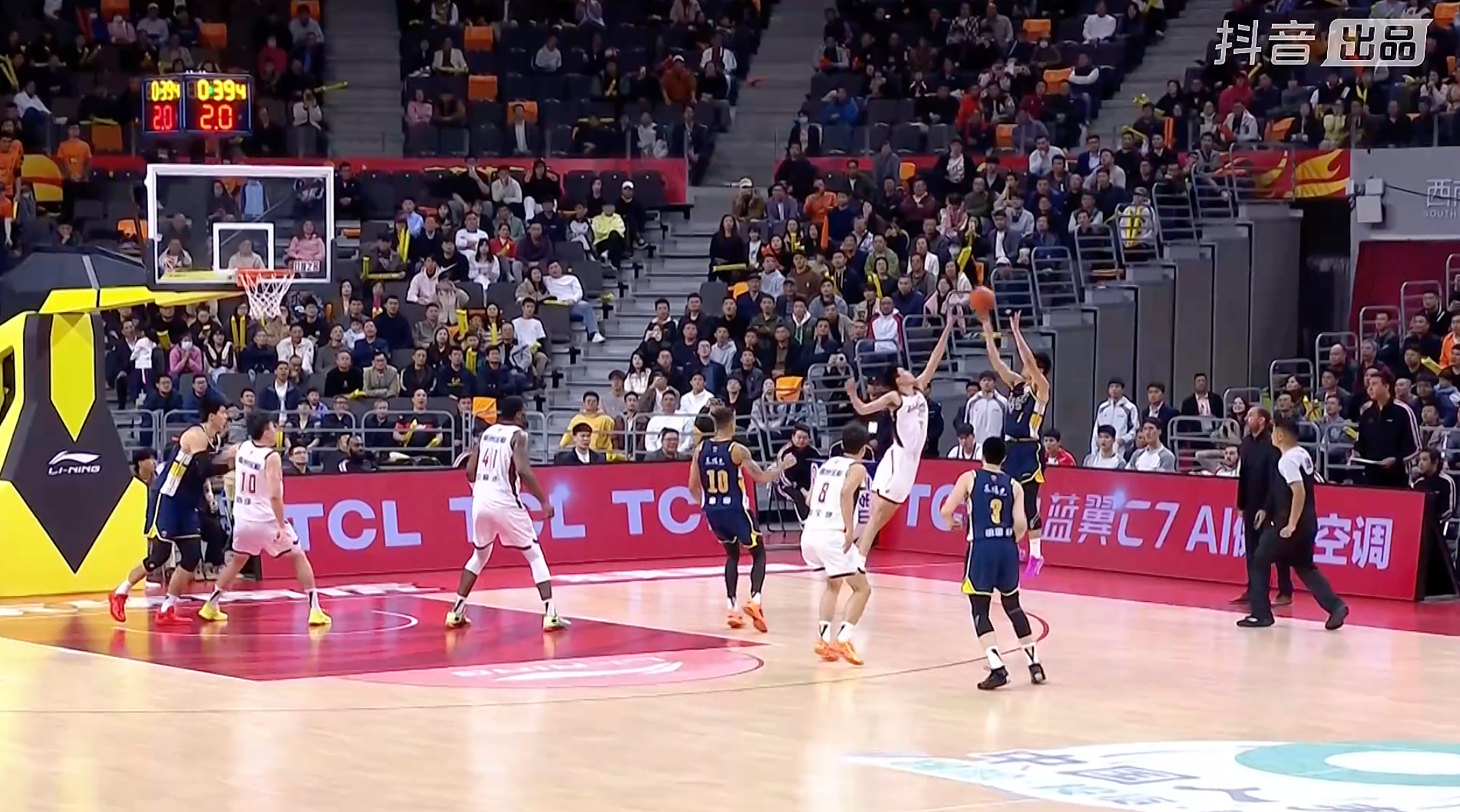 广东最后时刻竟然是由陈家政命中关键球！广东男篮vs浙江男篮