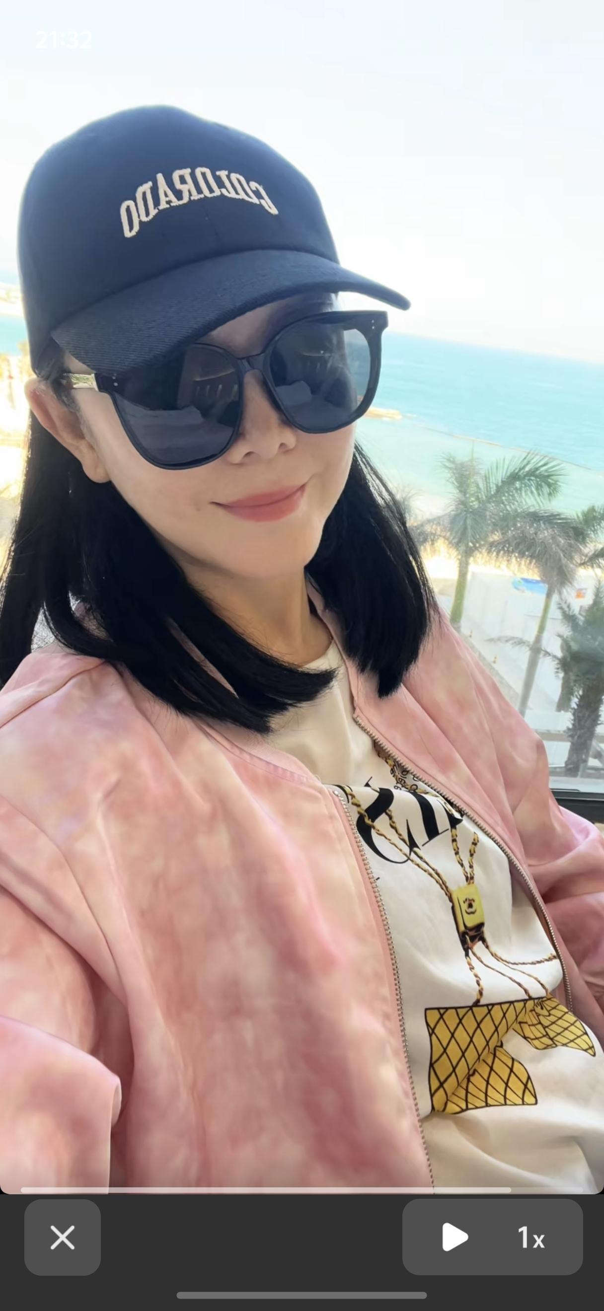 胡明轩妈妈旅游照