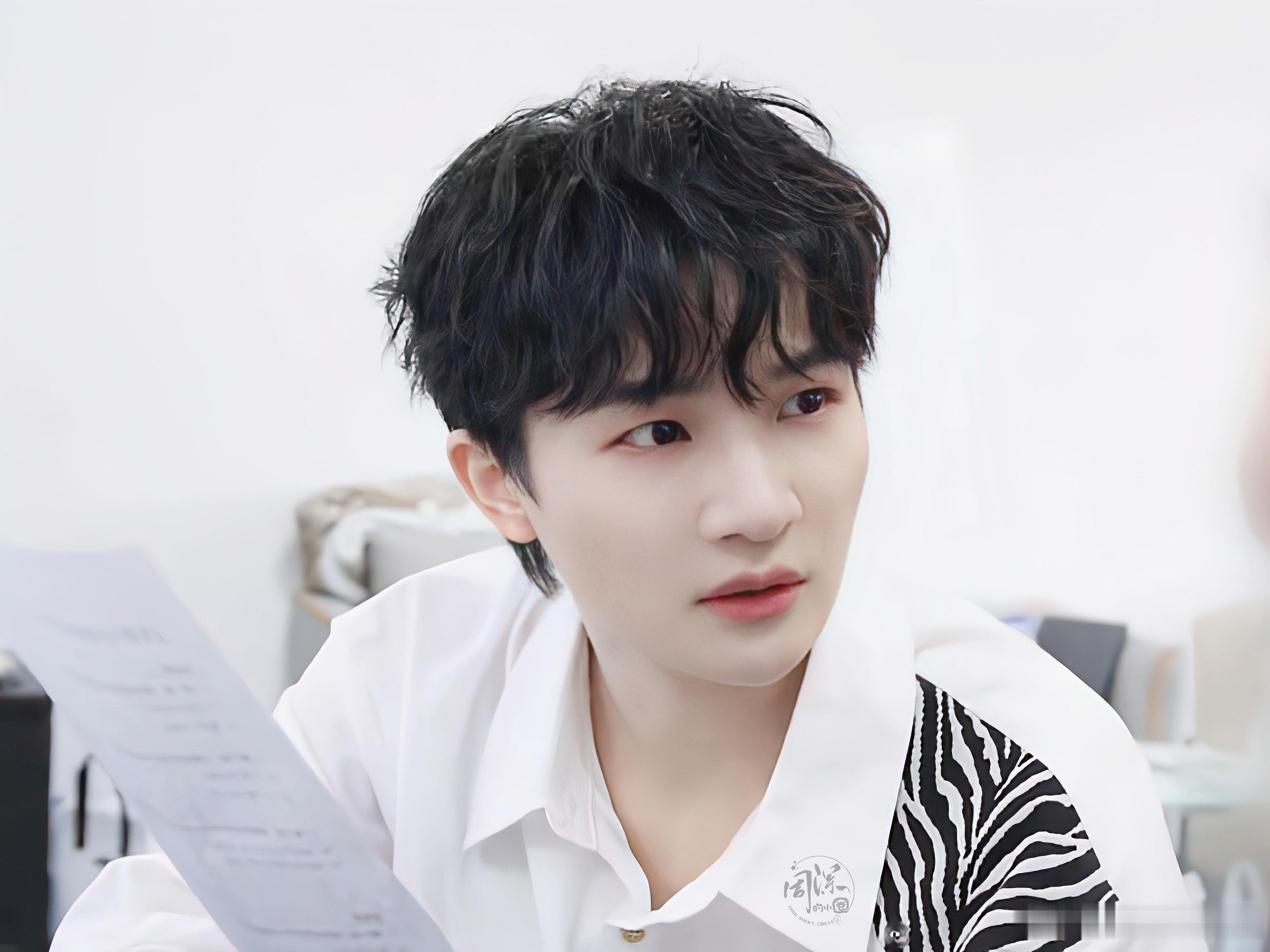 周深 ✨️周深反深代词实体专辑 ✨️周深2026深深的巡回演唱会 【小圈跟米子们
