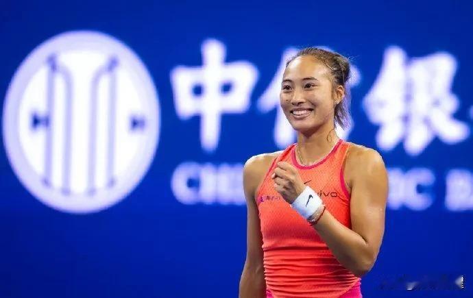好运！郑钦文2比1逆转击败阿尼西莫娃，挺进八强！
   郑钦文晋级中网女单八强，