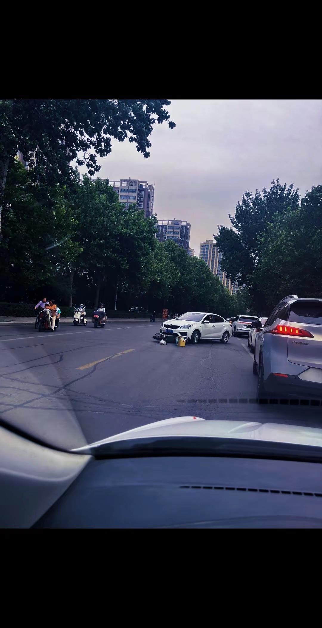 交通安全与电动车 电动车撞汽车
