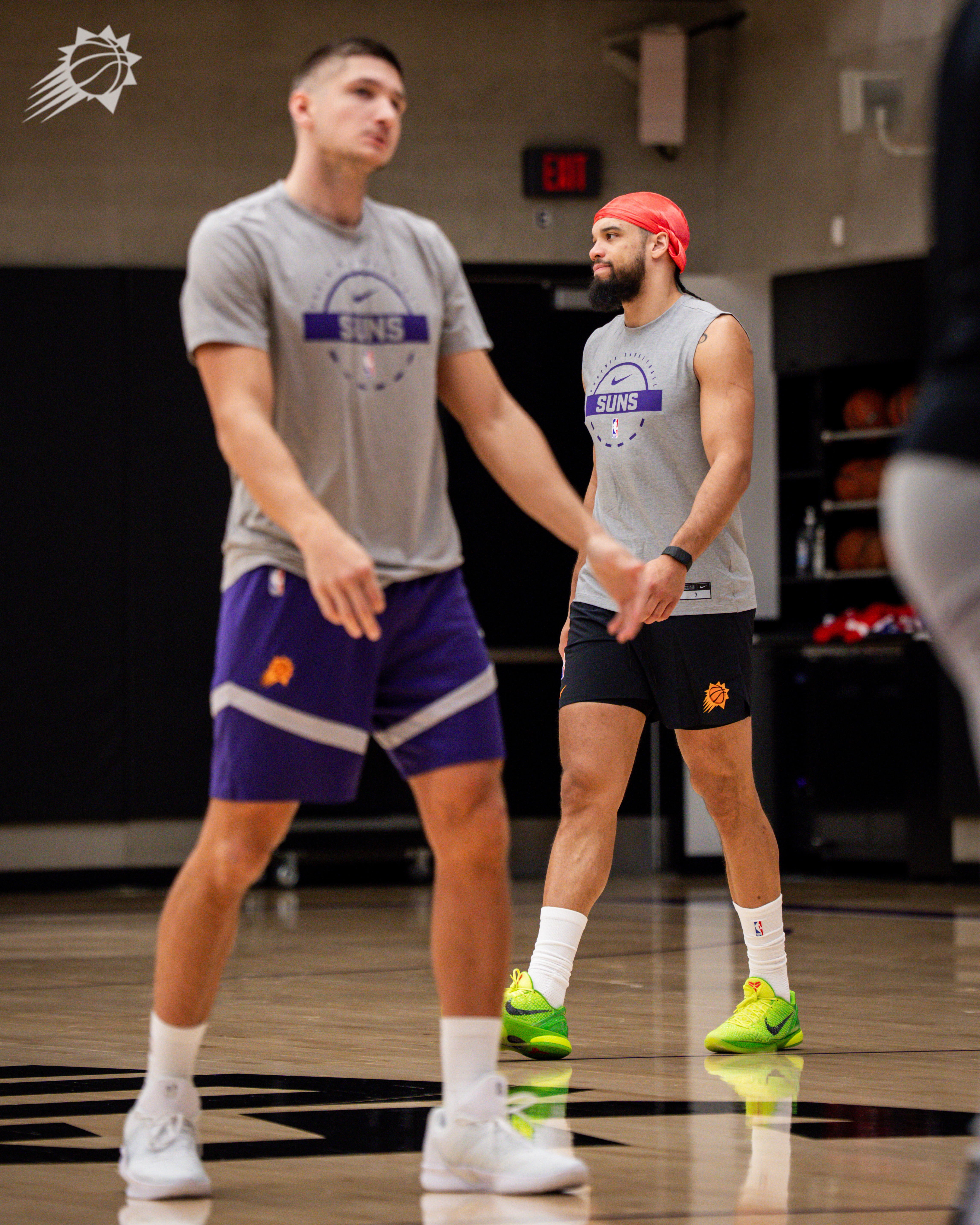 小红帽狄龙已上线 😈☀️全队准备就绪 💪菲尼克斯太阳 ｜活塞vs太阳