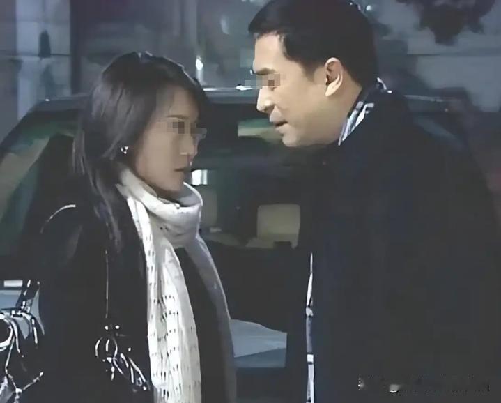 蜗居里宋思明对于海藻是真爱么？不是，有感情是真的，但真爱咋说呢？并不纯粹，更多的