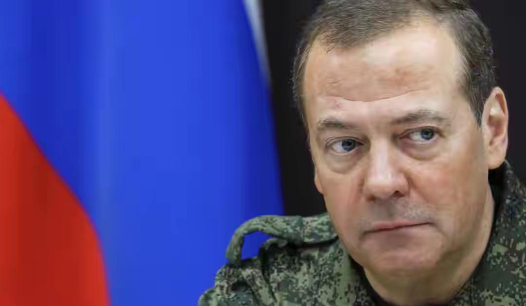 梅德韦杰夫讽刺特朗普抓捕马杜罗，这是迈向诺贝尔奖的辉煌步伐！
来源于X原推特
罗