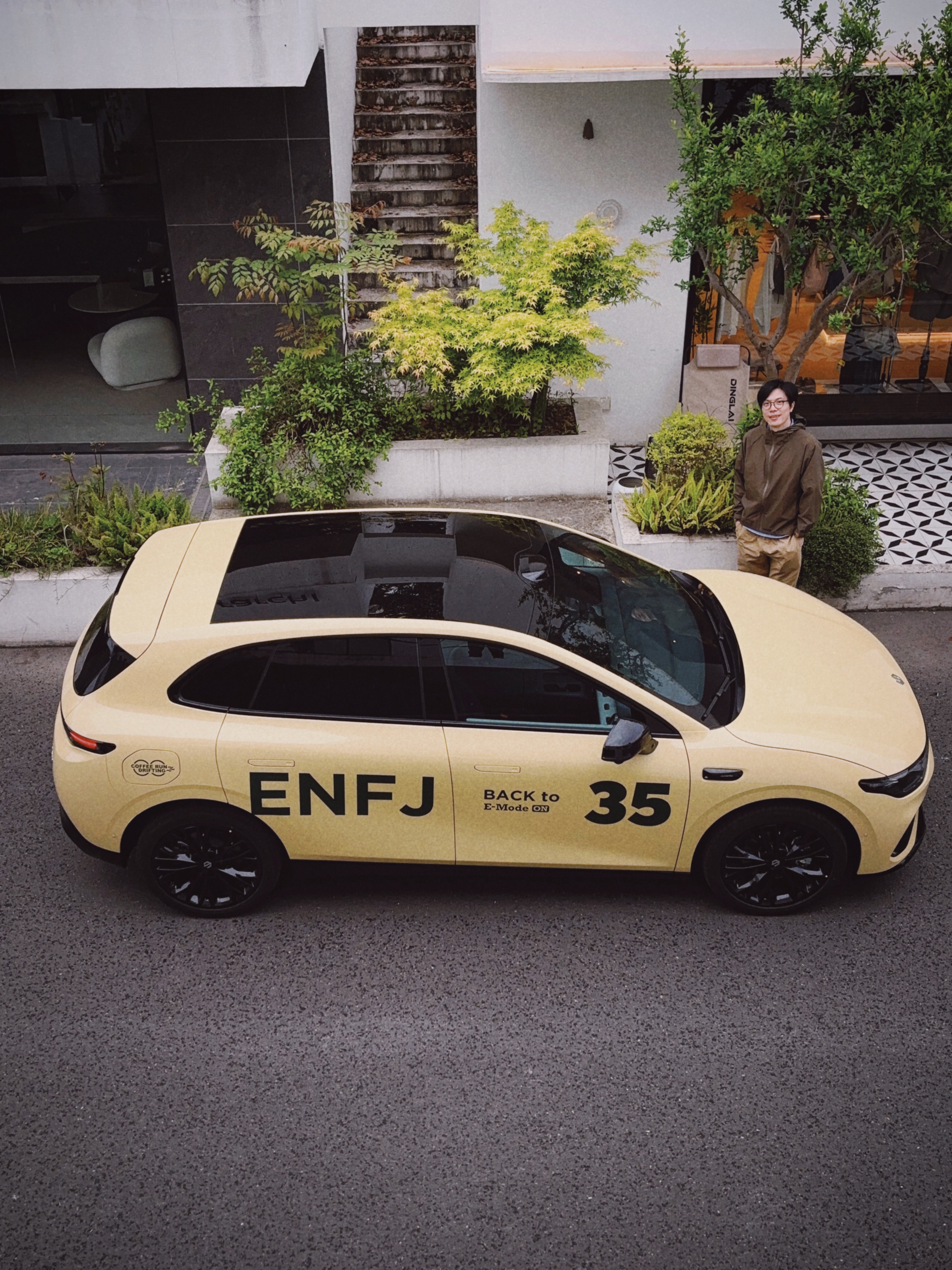 给Lafa5设计的拉花，Sam | Back to | ENFJ，嘿嘿，用的是朋