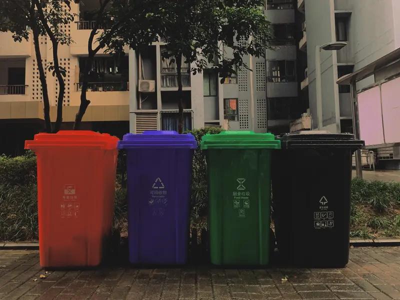 存在决定意识！这话还挺有道理。就说环保，上层建筑的引导作用太关键了。“限塑令”一