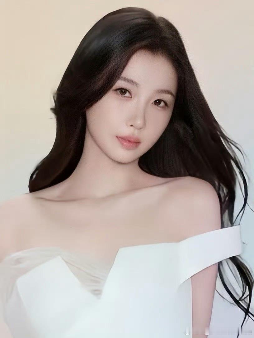 虞书欣新公式照就是完全妈妈级别啊啊啊啊虞书欣