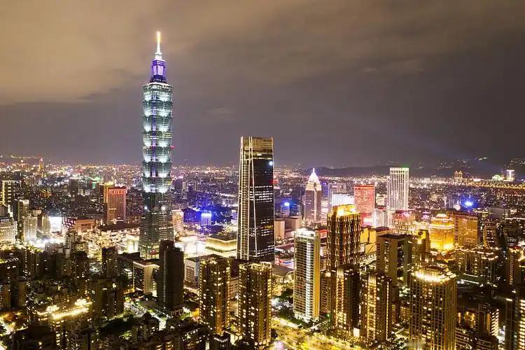 关于统一后台湾的治理模式，最近有个说法讨论度不低——不设省、不照搬港澳特别行政区