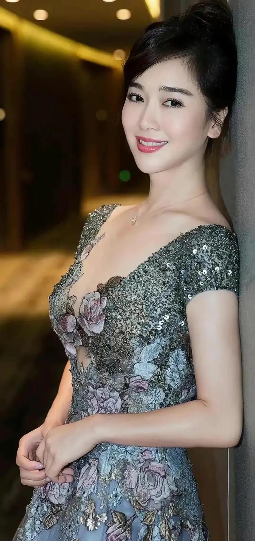女人有人追，是她的本事，能不能一直留在你身边，才是你的本事！
爷们记住，女人变不