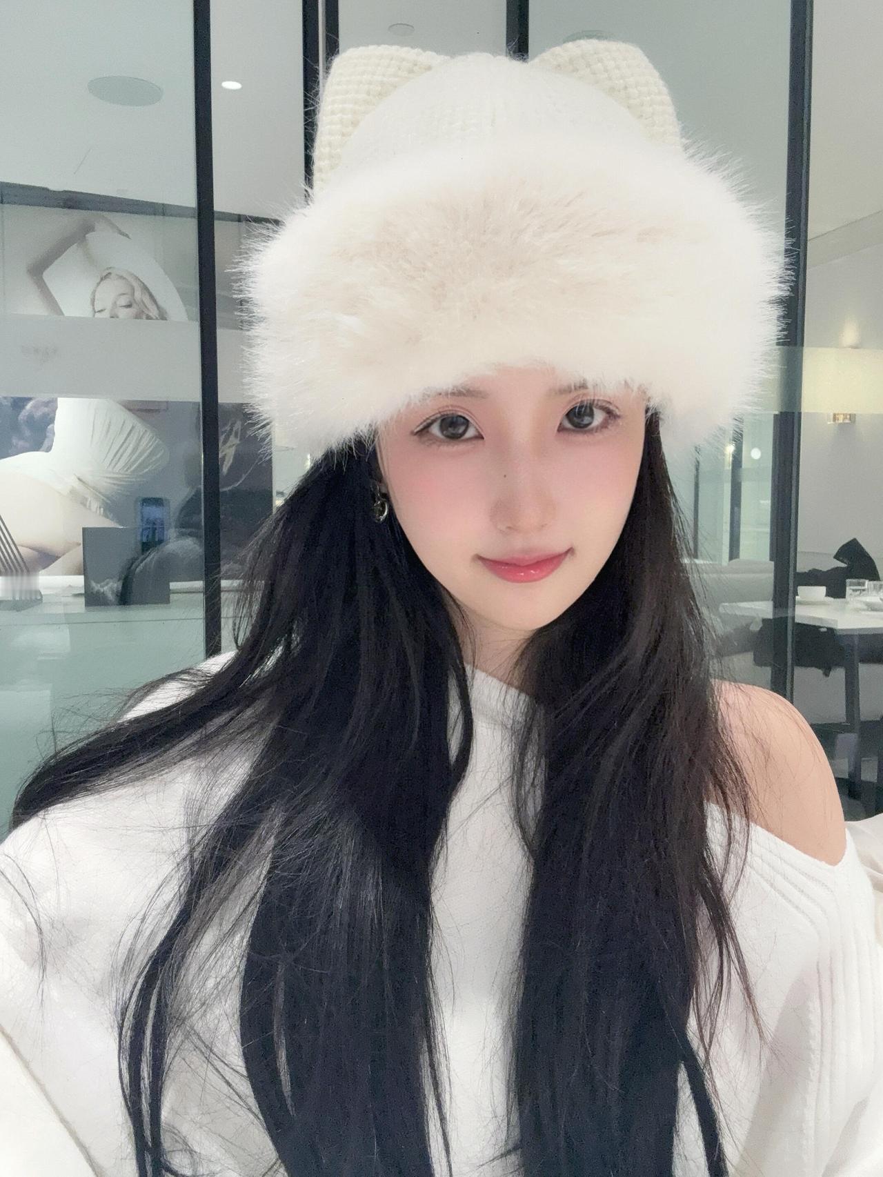 冬天记得带帽子៸៸᳐៸᳐⦁⩊<៸៸᳐៸᳐ ੭ﾞ੭ﾞ