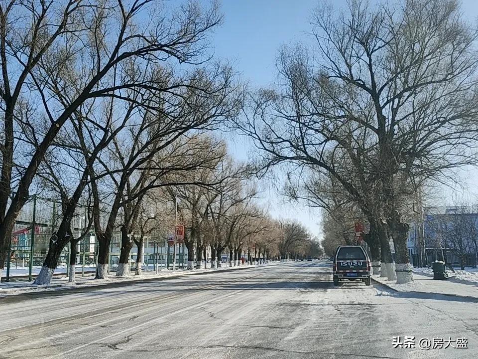 当你老了,钱和健康哪个重要? 当你老了，钱和健康哪个重要？这问题就像先有鸡还是先