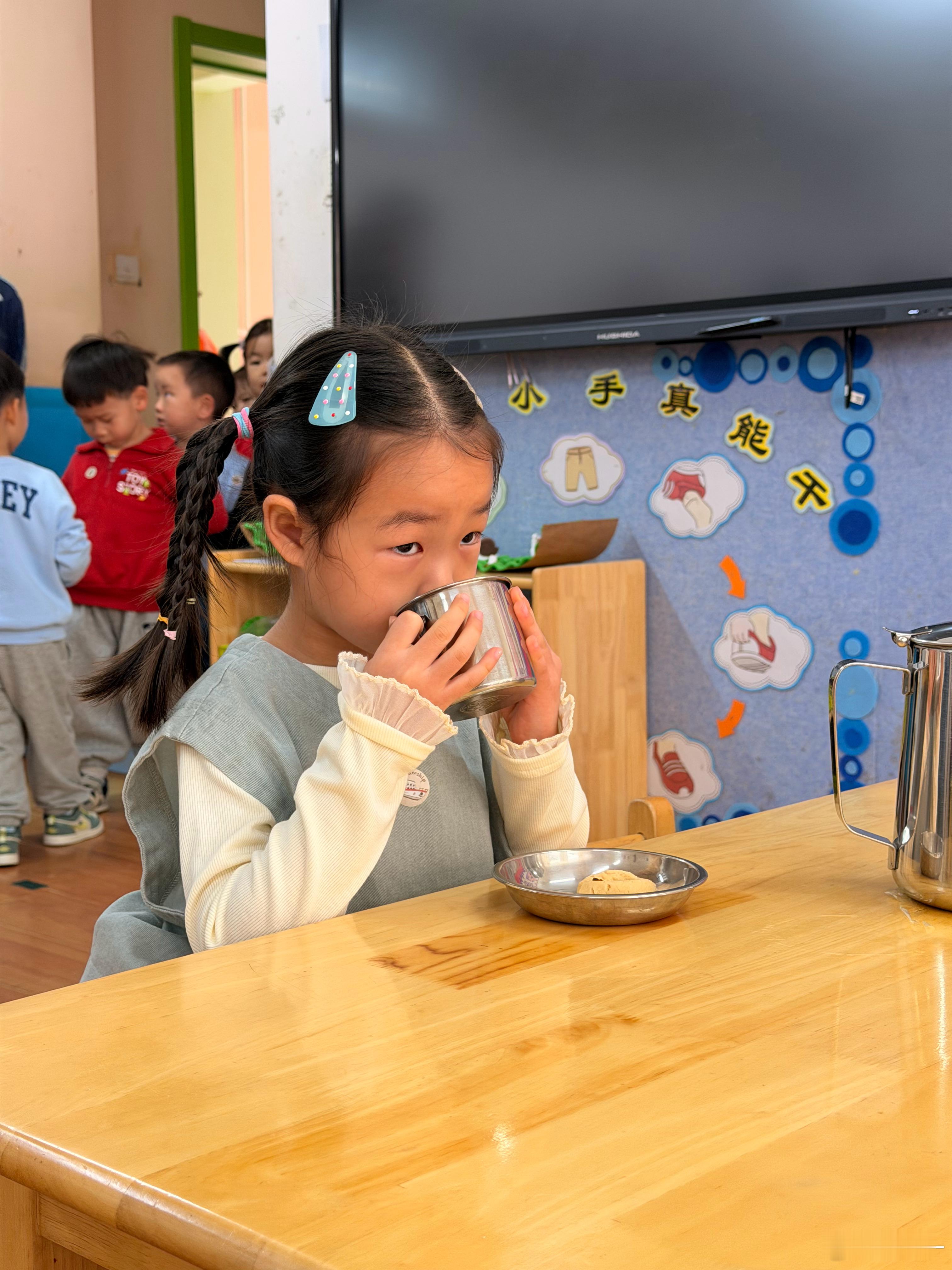 其实是你陪我再温习一遍童年