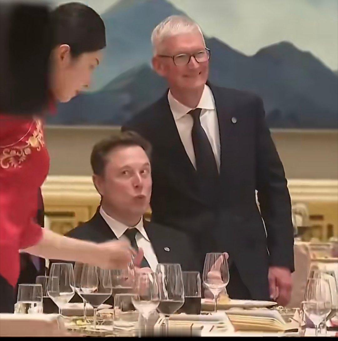 合影的基本素质。