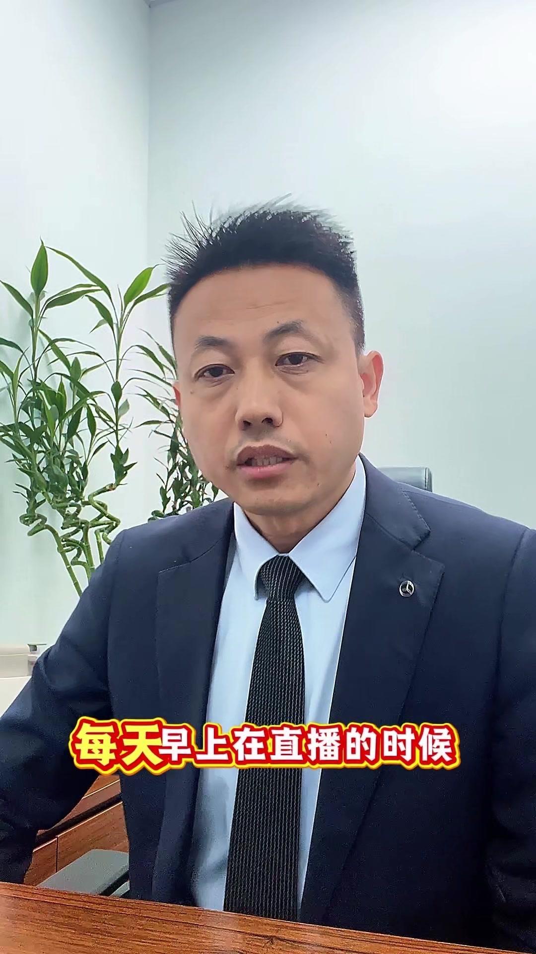 按往年节奏，9、10月该是年度改款车型上市期了，这次的26款（内部叫806版本）