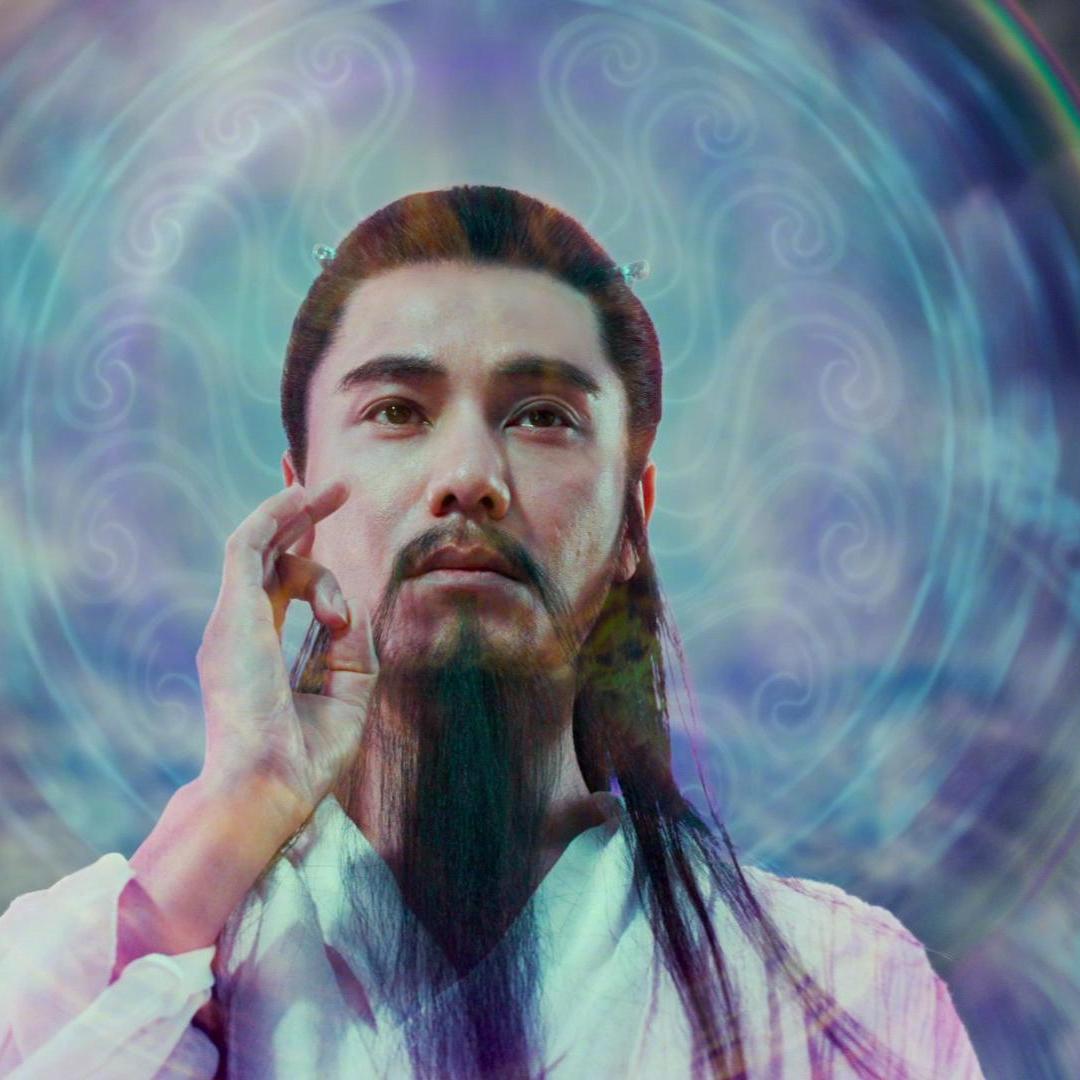 主持人，曹可凡，问演员陈坤，你在演员里，算是个另类，这和你小时候的经历有关吗。陈