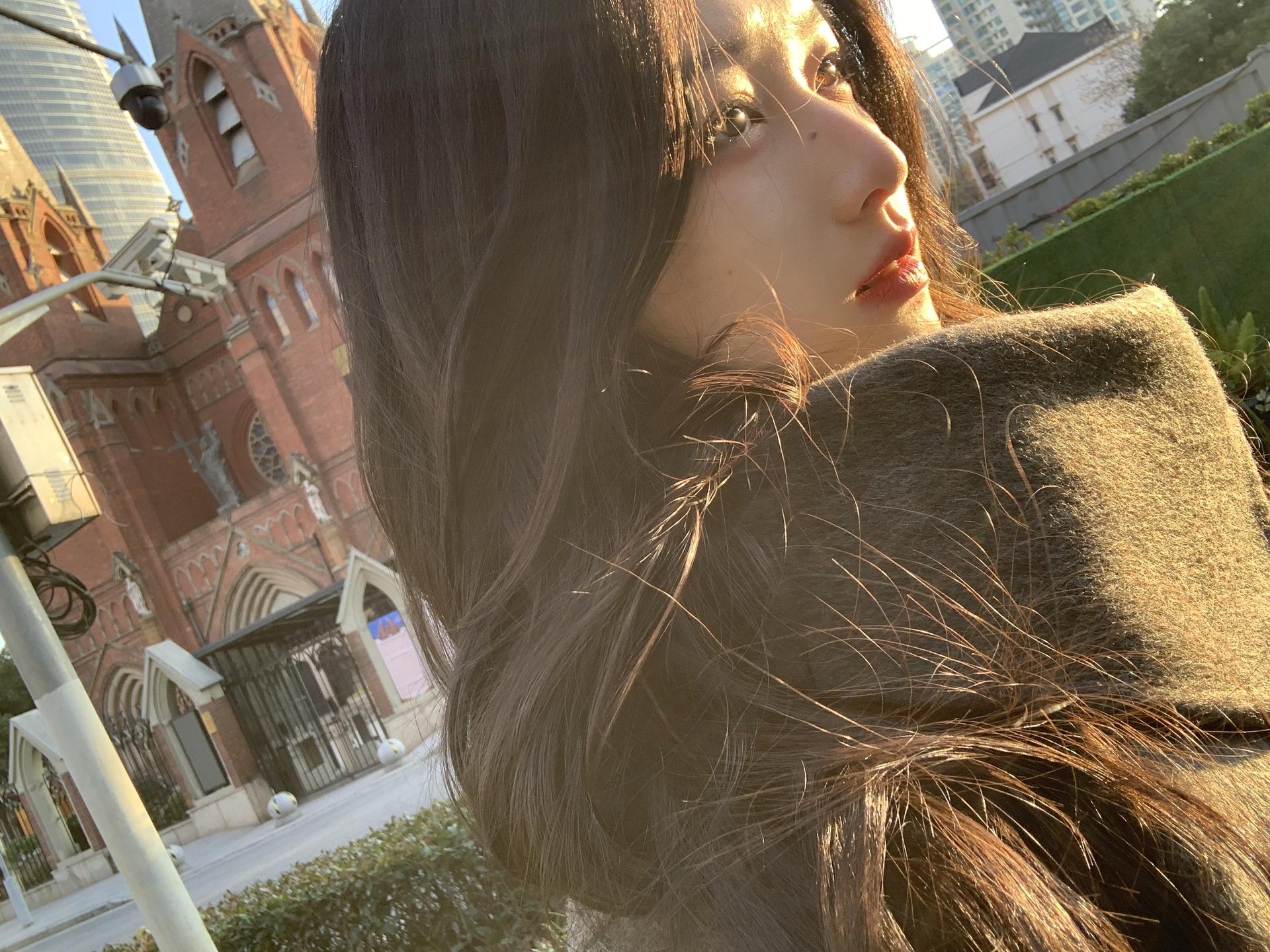 空气里有了秋天的气息