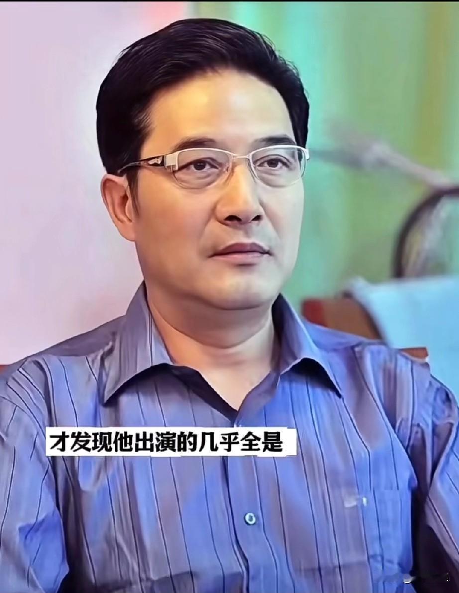 才发现他出演的几乎全是大型热播剧，他演的第一部剧是《努尔哈赤》，之后又演了《唐明