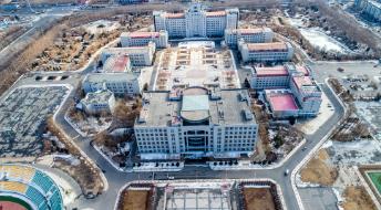 今年二月教育部正式发函，同意赤峰学院更名为赤峰大学。这可不是简单的换个牌子，而是
