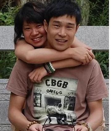 小沈阳沈春阳说甜是我们的日常小沈阳沈春阳两个人日常太好嗑了啊！这种细水长流的爱情