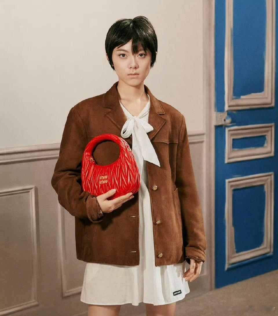 刘浩存、赵今麦MIUMIU广告大片谁更有表现力？ 