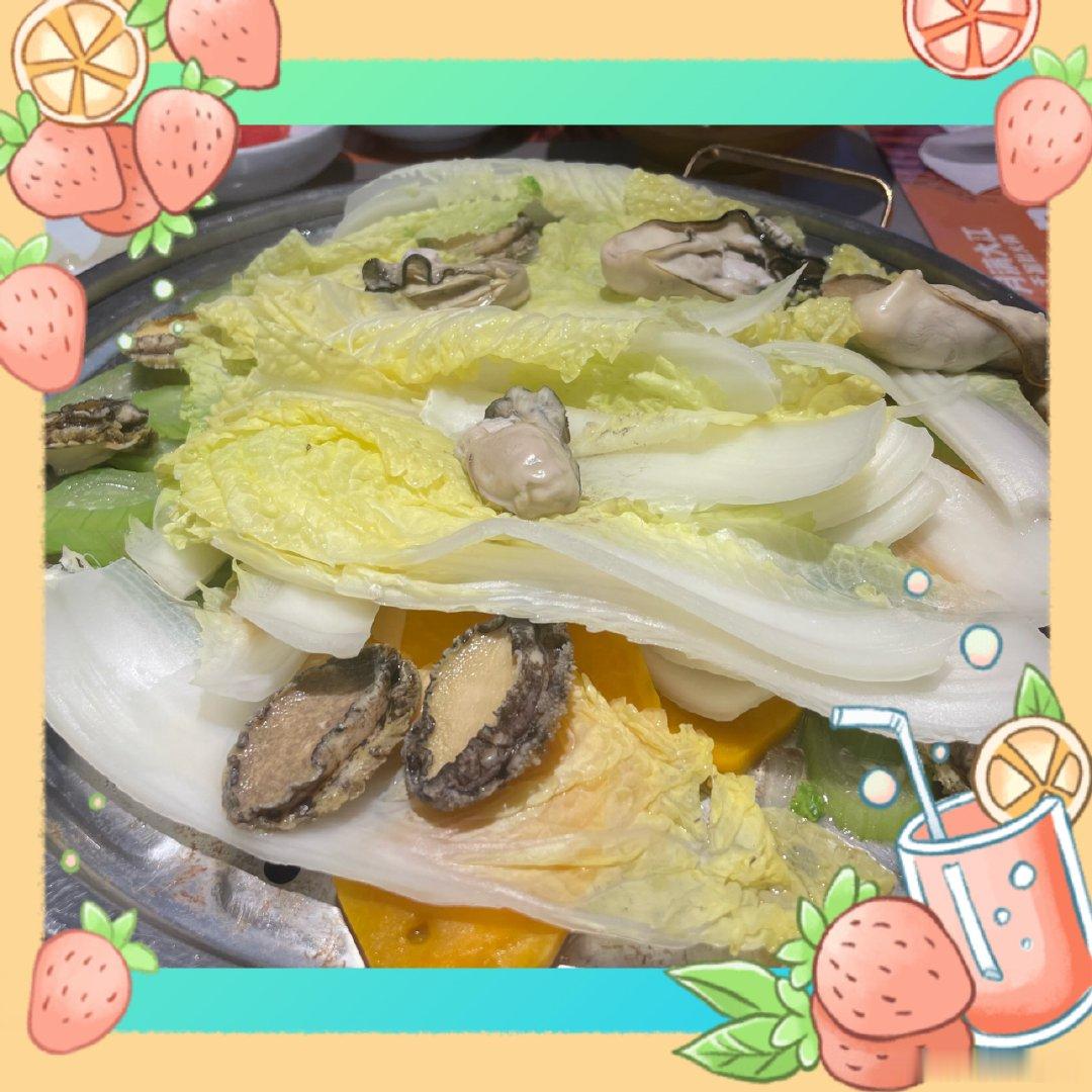 曲靖人吃打边炉火锅……总觉得有种背叛基因、背叛味蕾的感觉 曲靖·月满大江千层肚火