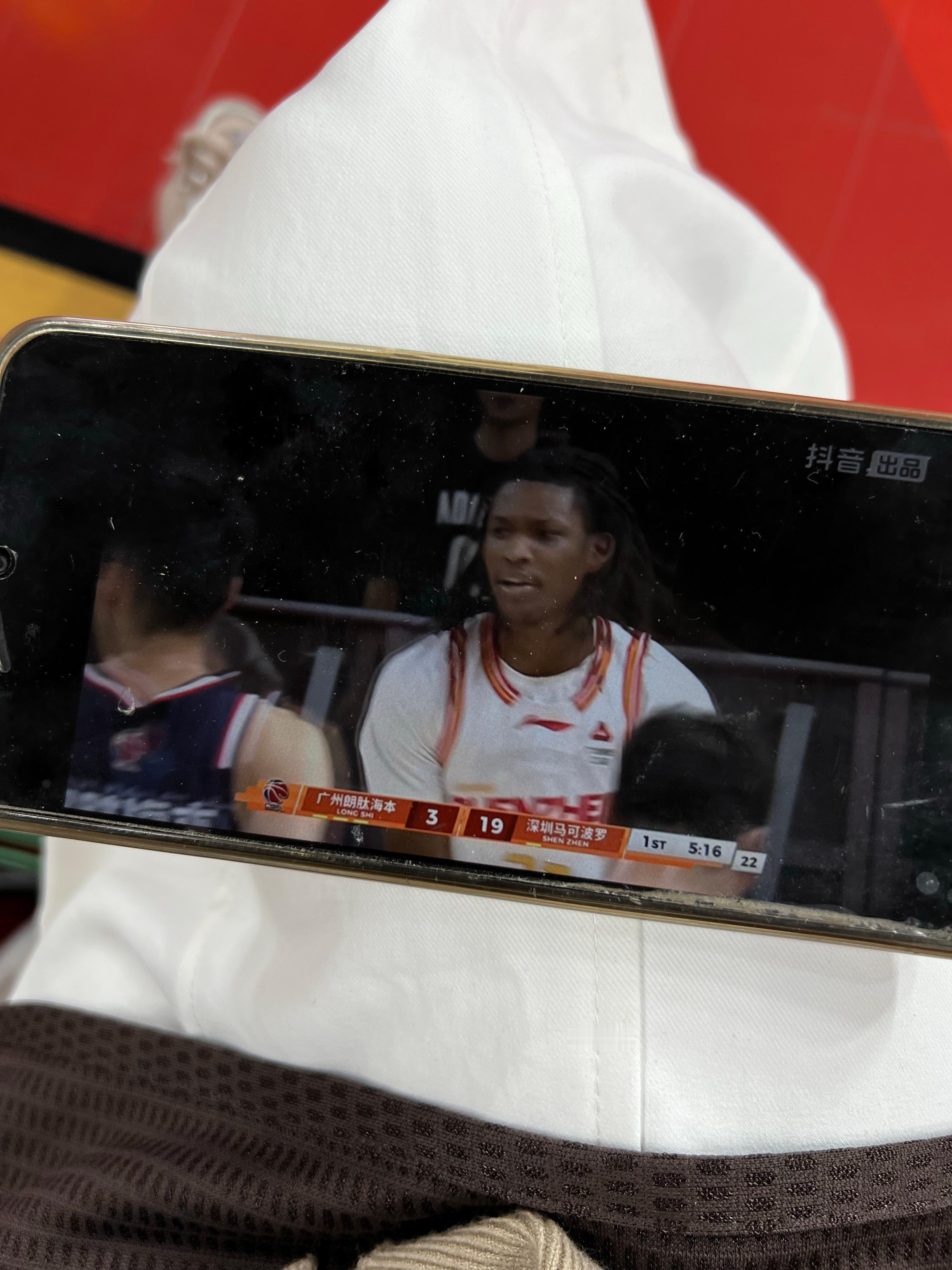 下手太狠了… 德比兄弟广州男篮vs深圳男篮