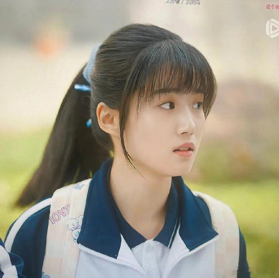 卢昱晓这种普女能进娱乐圈是哪个导演的责任？[疑问] ​​​