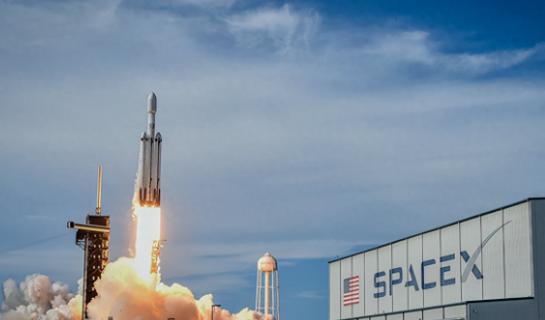 持有SpaceX正股有浮盈，这个策略帮你锁定已有收益。
不少人在SpaceX I