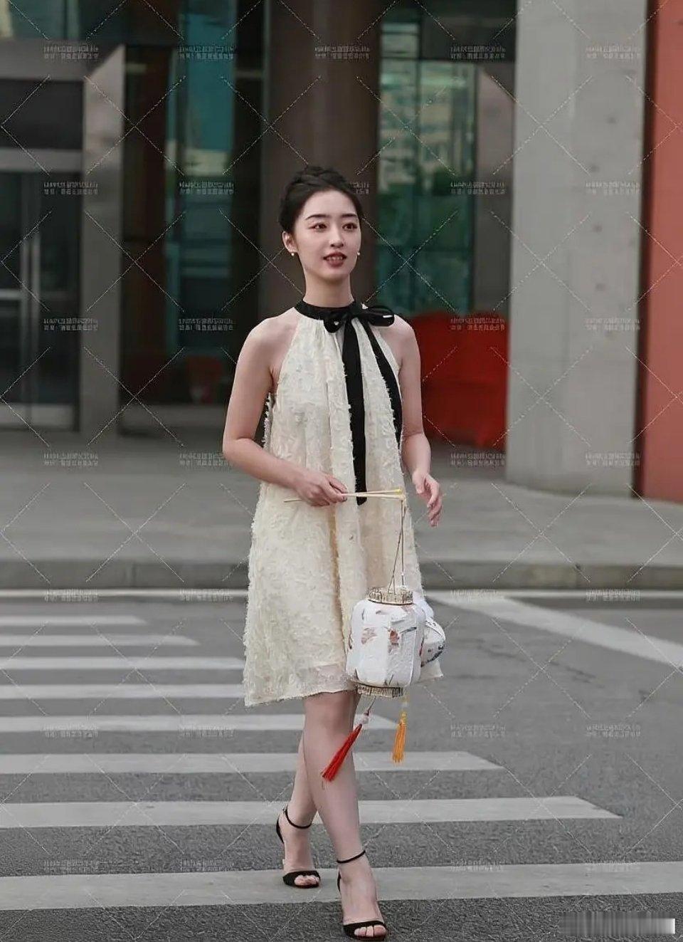 邓恩熙这比例还能再虐点吗 ​​​