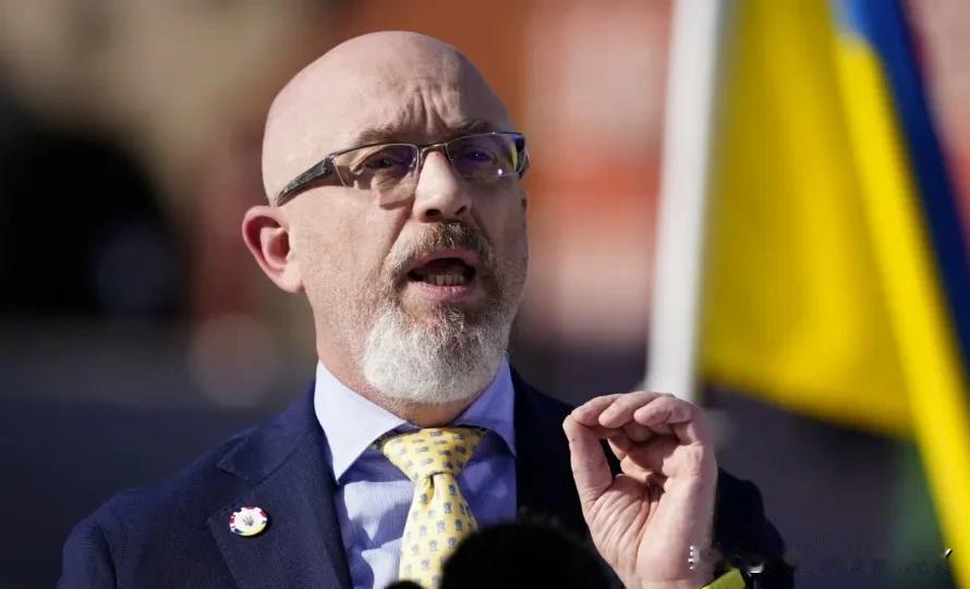 欧洲人睡不醒了！乌克兰防长发出肺腑之言：欧洲睡了几十年，再不觉醒就晚了！乌克兰防