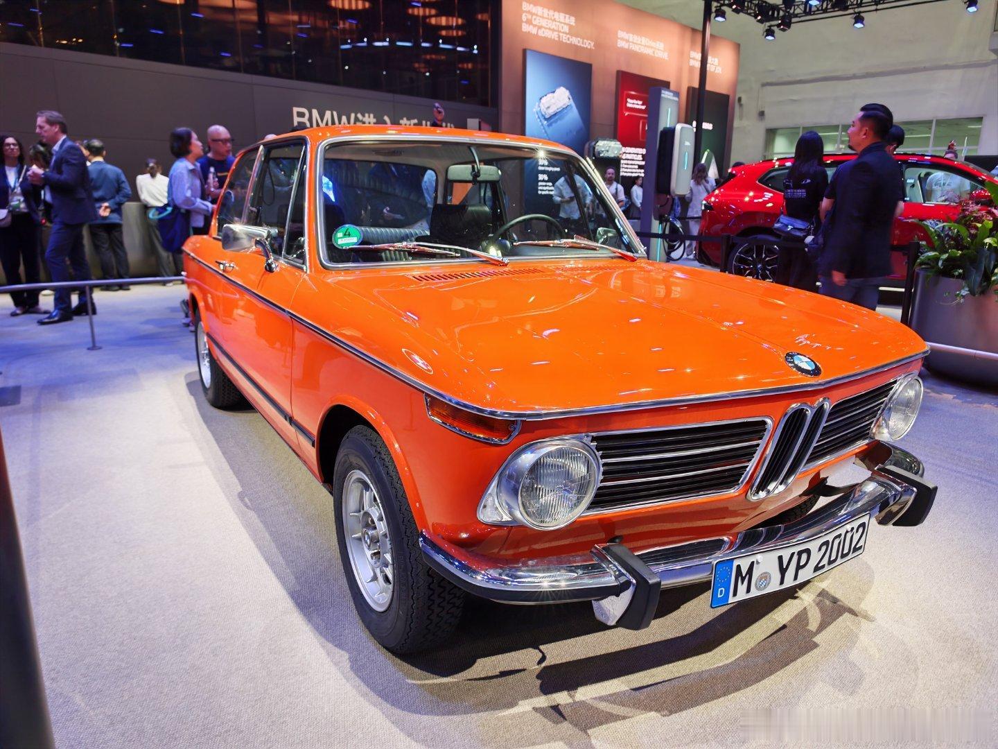 很奇怪，按理说新车真是各样好，但看到这些老baby我就是忍不住停下来多看几眼。大