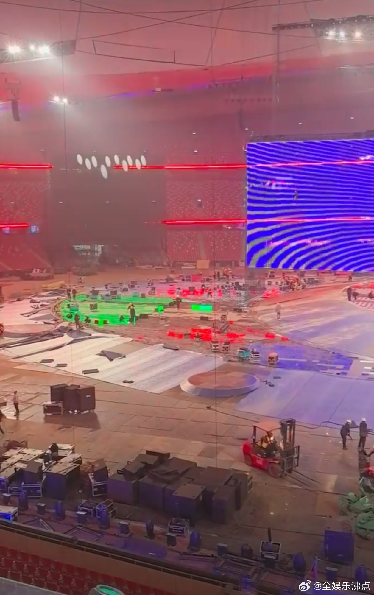 顶级视效，极致音浪，张杰的舞台总是能带来超越想象的惊喜。这就是未LIVE的魅力！